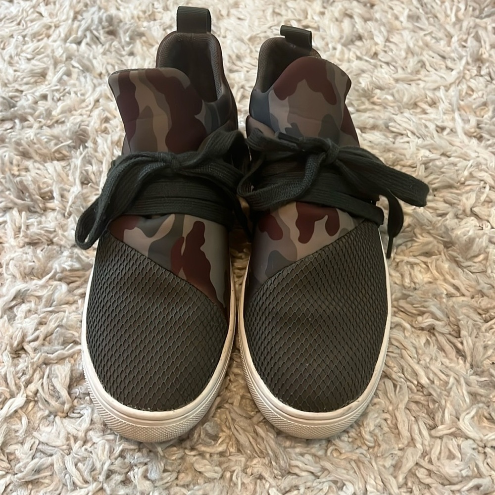 Steve Madden Camouflage Sneakers